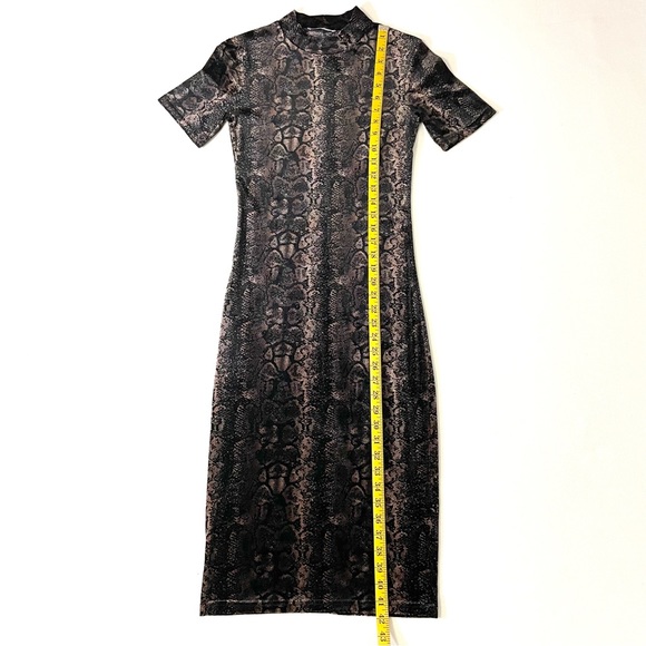 ZARA Short Sleeve Midi Dress - Picture 7 of 7